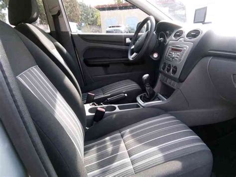 Ford Focus 1 6 Benzin 74kw Vyhrev Celniho Okna Klima Bazar