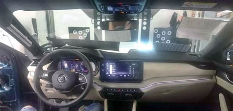 Leaked photo of the new Octavia interior : r/skoda