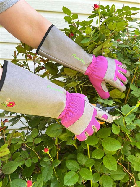 The 10 Best Gardening Gloves, According to Testing