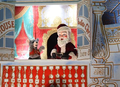 scenes  pip  mouse   morning call