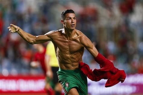 Tak Lagi Muda Ronaldo Masih Mampu Cetak Sprint 3251 Kmjam