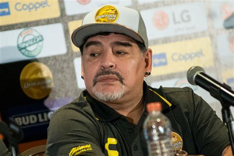 Diego Maradona No Quiere Ver Sufrir A Messi Le Diría Que No Venga Más