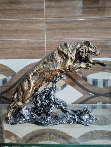 Resin Golden Tiger Statue At Rs 300 Resin Statue In Meerut Id