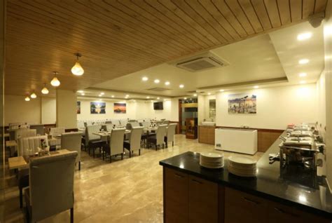 Omega Hotel Restro Of Omega Hotel In Sector 45 Gurgaon Venuelook