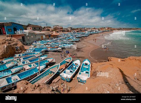 Pesca Ecuador Hi Res Stock Photography And Images Alamy