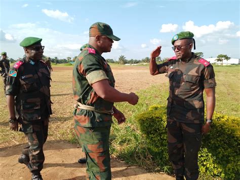 Beni le Général Major Shiko Tshitambwe s imprègne des opérations de