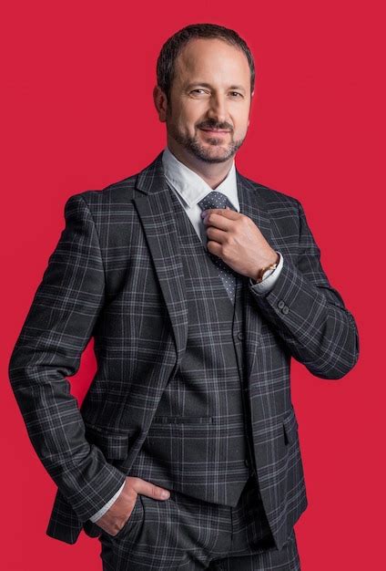 Premium Photo Photo Of Smiling Man In Business Suit Mature Man In