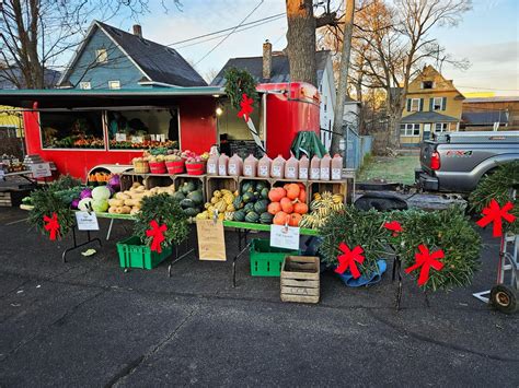 Winter Farmers Markets Are OPEN! - Crisp Country Acres