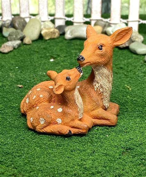 Mama Deer And Fawn Miniatures Laying Down One Piece 175 Inches Tall