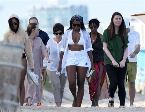 Michelle Obama Was Pictured Looking Sensational In A White Bikini And We Can T Believe Our Eyes