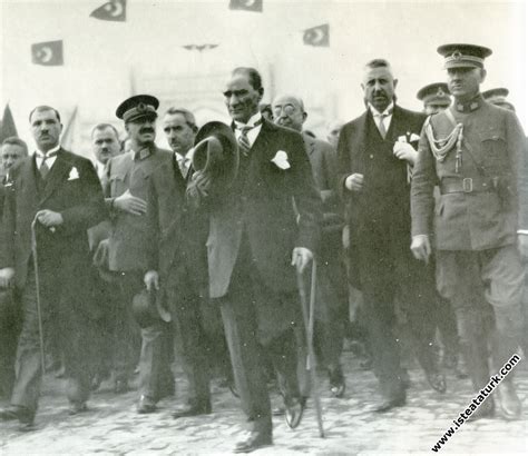 Mustafa Kemal Atat Rk Cumhuriyet Halk Partisinin Ii B Y K Kongresinde