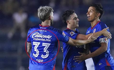 ¡el Número Mágico ¿por Qué Los Aficionados De Cruz Azul Adoptaron El 33 Como Cábala