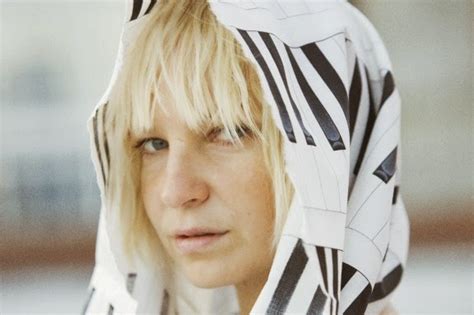 Sia Furler ¿qué Opinan De Sia Como Cantante Y Compositora