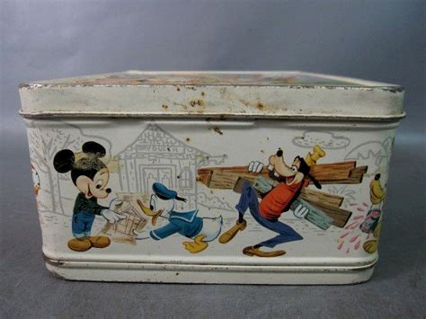 Vintage Walt Disneys Mickey Mouse Club Lunchbox