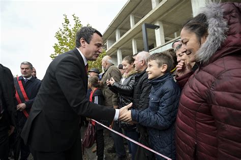 Kurti Nga Vlora Sot Pushim E Festë Ditëve Tjera Të Punojmë Për
