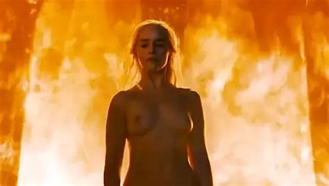 Vídeos Porno De Emilia Clarke Desnuda Vídeos Porno Y Grabaciones Sexuales Xhamster