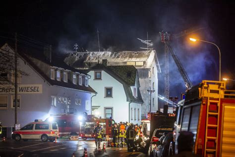 Lambrecht Fünf Menschen sterben bei Wohnhausbrand Mannheim und