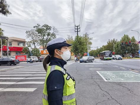 节日我在岗 武安交警国庆节日坚守岗位保平安 澎湃号·政务 澎湃新闻 The Paper