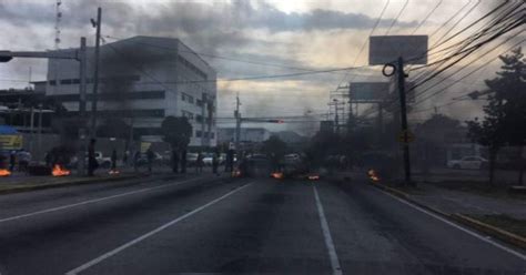 Estudiantes Se Toman Bulevar A La Unah En San Pedro Sula