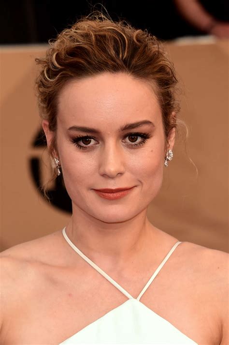 Brie Larson 2017 Screen Actors Guild Awards 03 Gotceleb