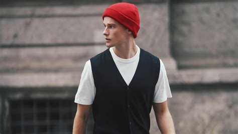 OVS: Women, Men and Kid's Clothes Online. Shop the Fashion!