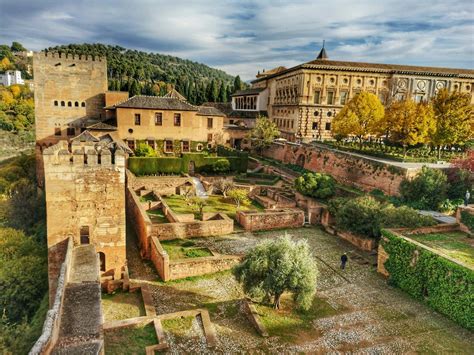 Alhambra Palace Entrances Deconstructed | Pavilion Entrance Vs Gate of ...