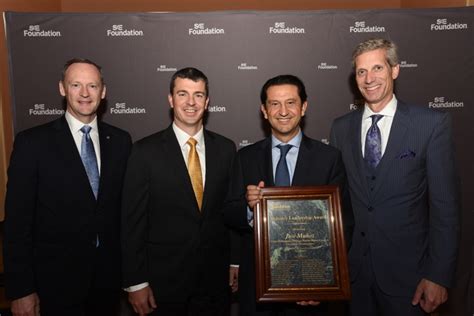 Sae Foundation Honors Nissan Chief Performance Officer Jos Mu Oz With