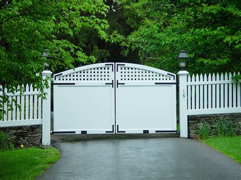 Composite Driveway Gates | Tri State Gate