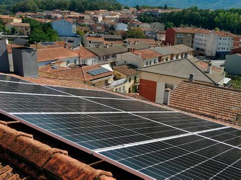 Instalación fotovoltaica para autoconsumo en Olot Garrotxa Girona