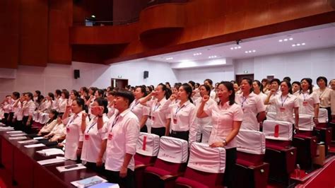 市女企业家协会第六届第一次会员大会召开 腾讯新闻