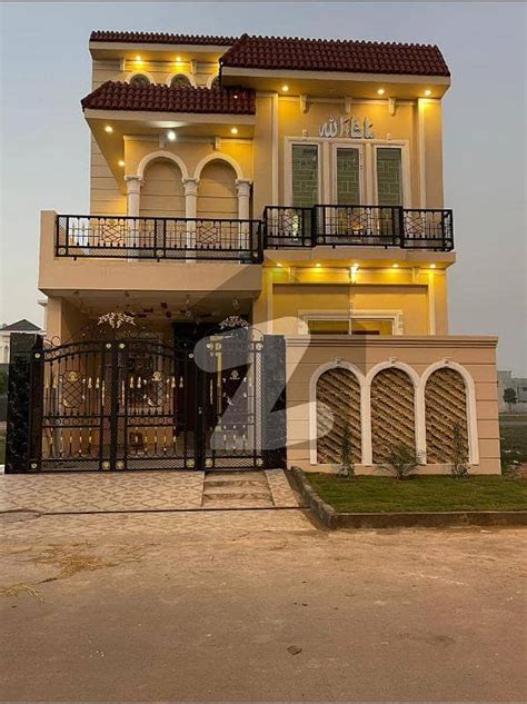 5 Marla Beautiful Designer House For Sale At Prime Location In Citi