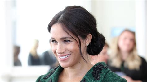 Duchess of Sussex: Meghan goes into labour with her first child | UK ...