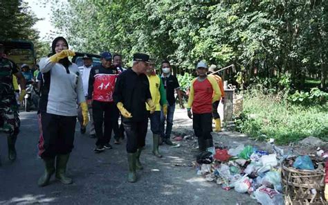 Peringati World Cleanup Day Bupati Dan Forkopimda Kabupaten