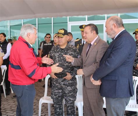 Policía Ecuador on Twitter FORTALECEMOS LA SEGURIDAD Con entrega de