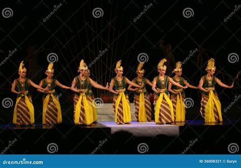 Javanese dance editorial photo. Image of city, event - 36008321