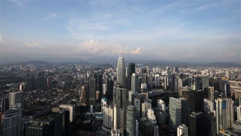 Malaysias Hong Leong Bank Chairman Weighs Options For Stake In Bank