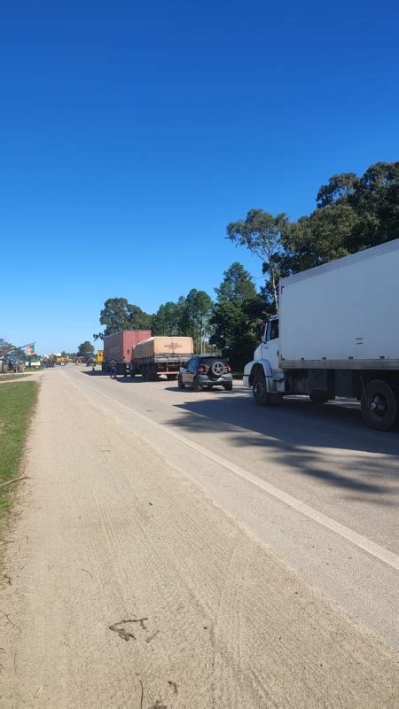 SOS Agro RS Produtores Se Manifestam Em Mais De 100 Cidades No RS