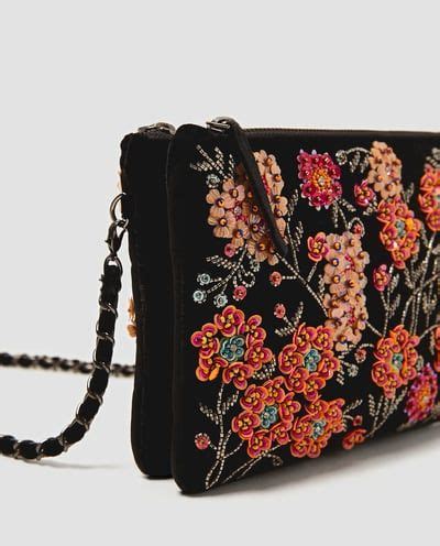 BOLSO TERCIOPELO BORDADO ACCESORIOS MUJER REBAJAS ZARA España