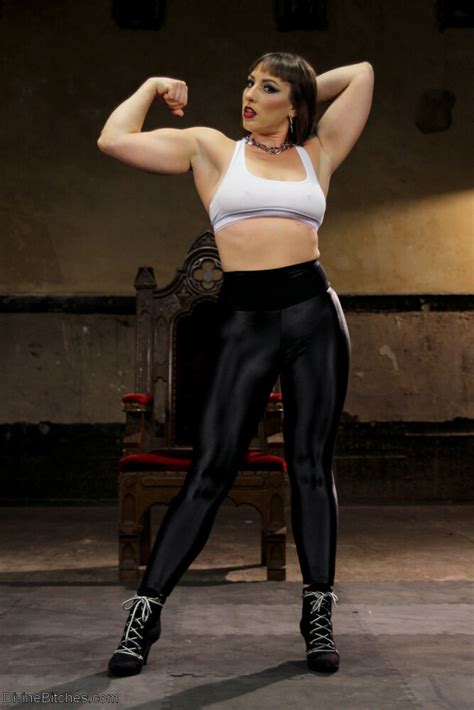 Mistress Kara Porn Photo 3