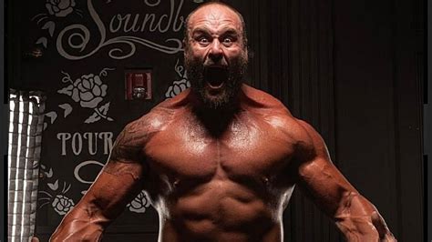 Braun Strowman Sends Message To Karrion Kross