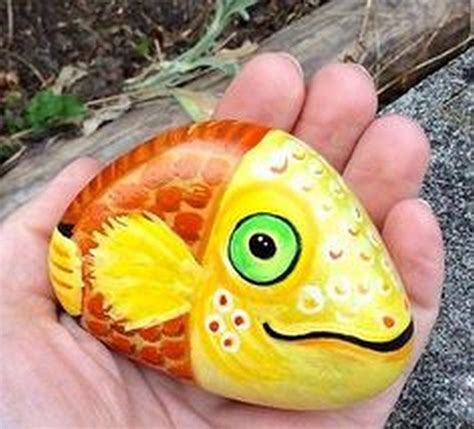 25 Best Fish Painted Rocks Ideas