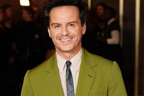 Andrew Scott Joins Knives Out Cast Alongside Daniel Craig And