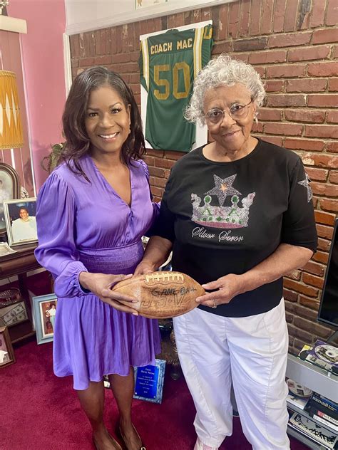 Meet Coach Shirley Mccray Shes Stephanie Scurlock Wreg