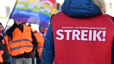 Neuer Bahn Streik Am Freitag Verdi Ruft Zu Warnstreiks An Drei