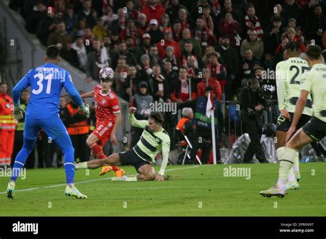 Benjamin Pavard Of Fcbayern Hi Res Stock Photography And Images Alamy