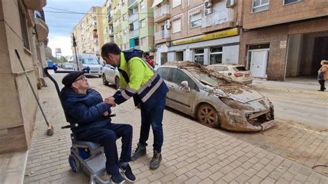 Un Vecino De Aldaia De A Os Sale De Casa Por Primera Vez Desde La