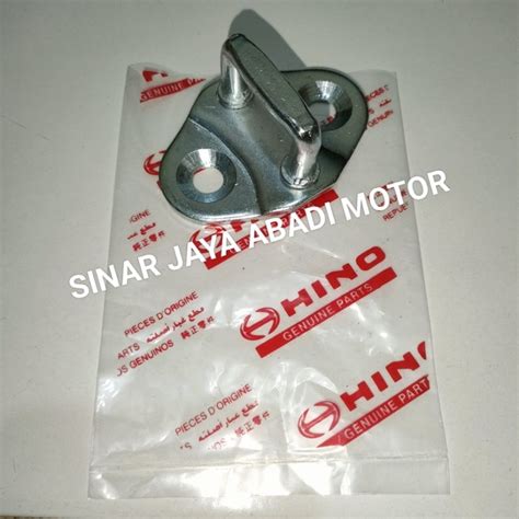 Jual PENGAIT KUNCI PINTU CANTELAN HINO 500 FM260TI STEICKEE DOOR LOCK