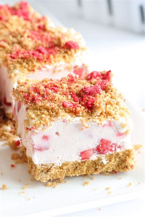 No Bake Strawberry Cheesecake Bars Amanda S Cookin No Bake Desserts