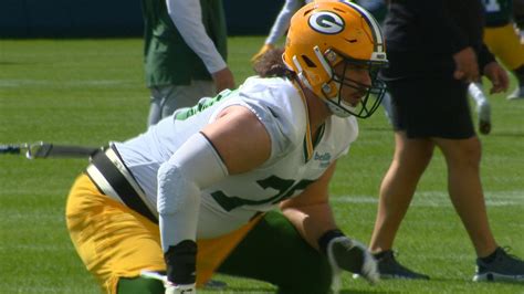 Meet The Packers Newest Offensive Line Piece Dennis Kelly Wluk