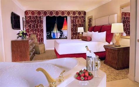 Excalibur Rooms & Suites | Photos & Info | Las Vegas Hotels